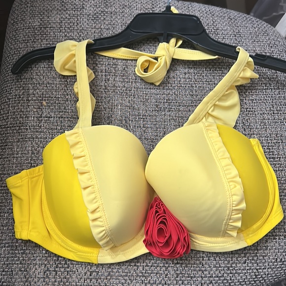 Disney Beauty And The Beast Belle Ruffle Swim Top from Hot Topic size 0 - Picture 2 of 9